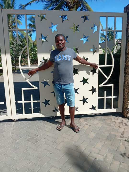 Colombo, Fondatore & guida, Watamu